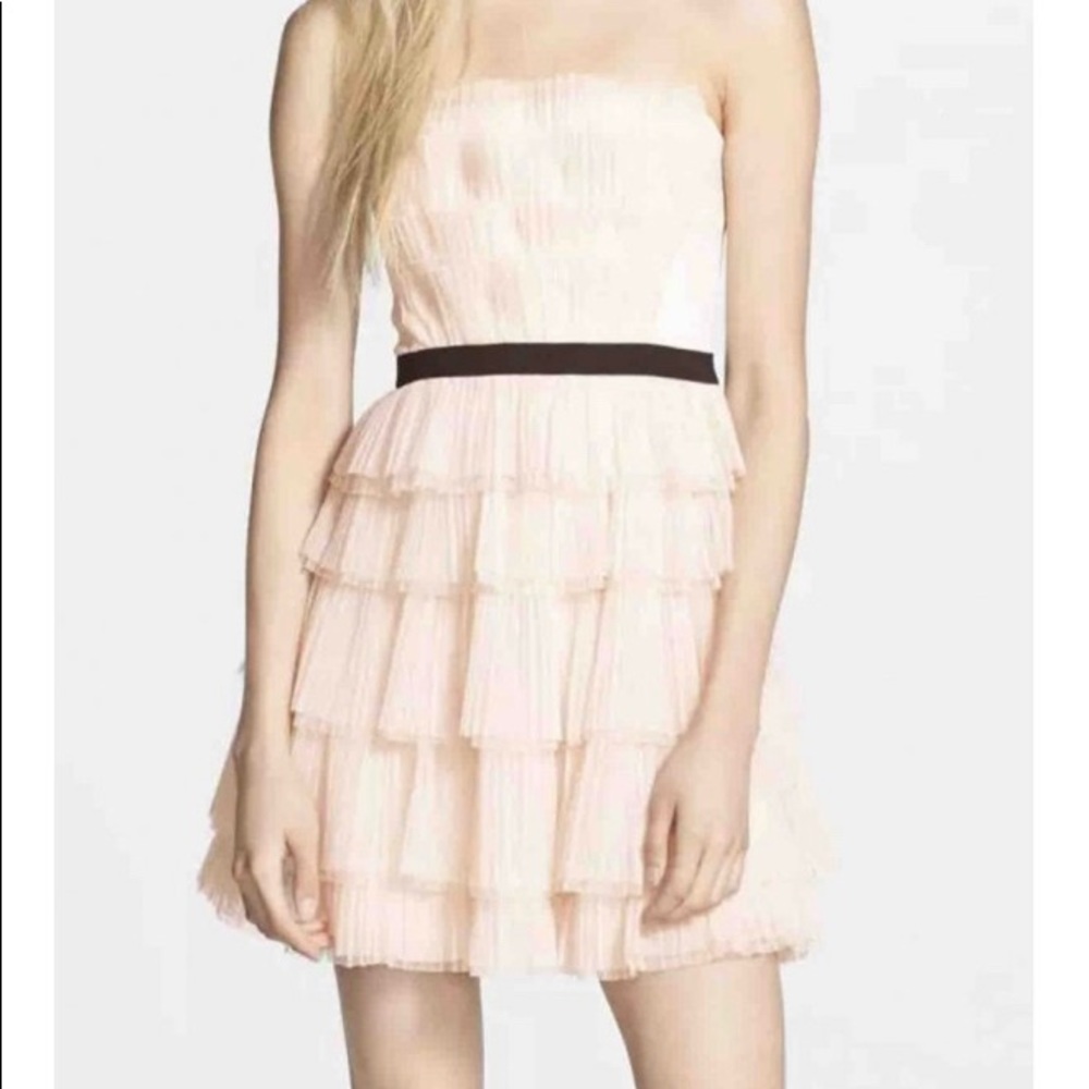 BCBG MAXAZRIA 'RAYNA' TIERED TULLE STRAPLESS FIT & FLARE DRESS LIGHT PINK